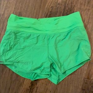 Lululemon lime green shorts size 8
